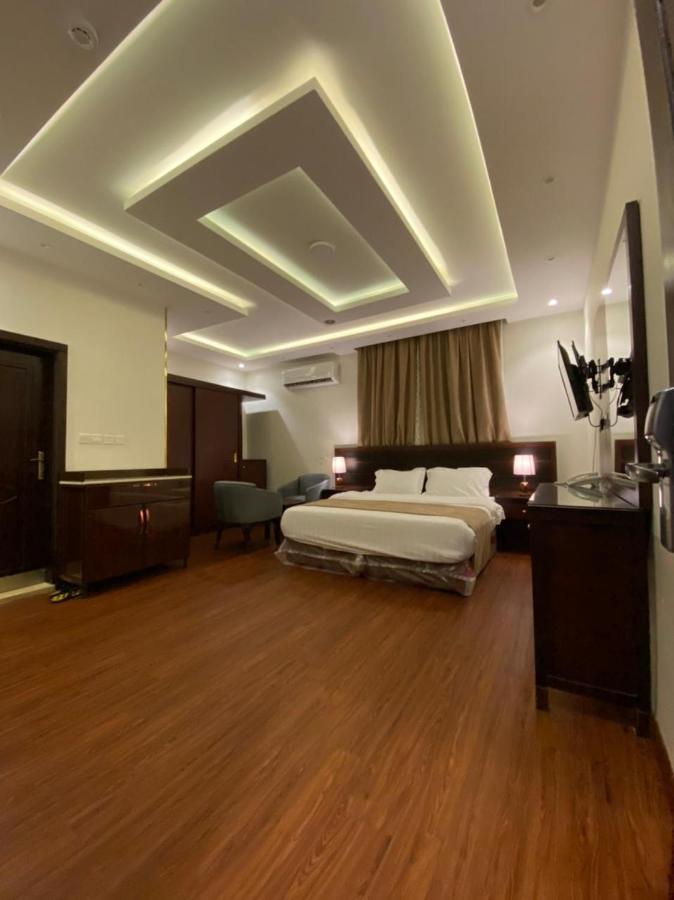 النايفات للوحدات السكنية المفروشة Jeddah Exterior photo